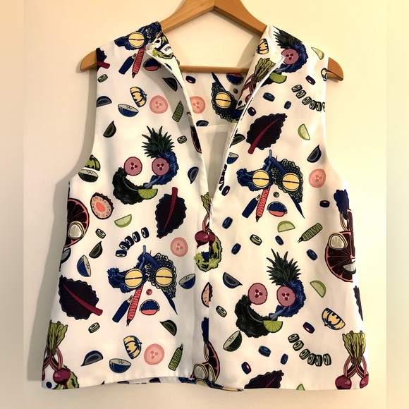RARE FIND! Opening Ceremony Fruit Face Sleeveless Top in White. Size L - Picture 3 of 13